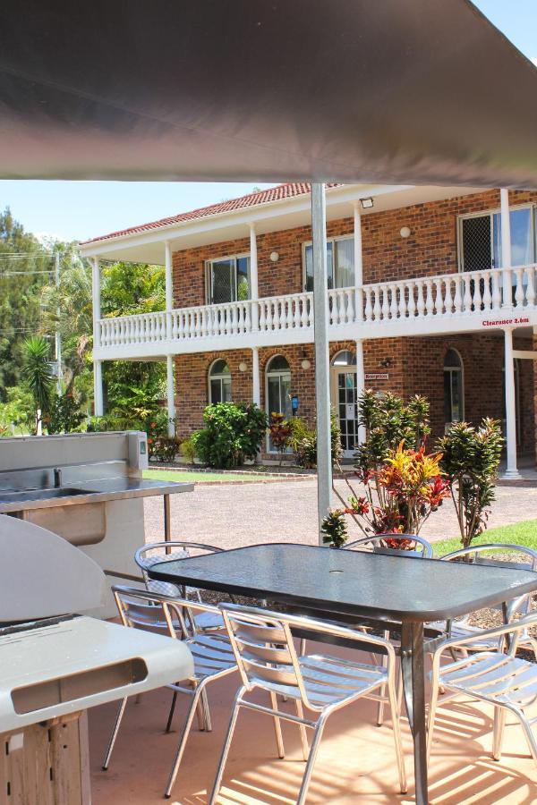Aston Motel Yamba Buitenkant foto