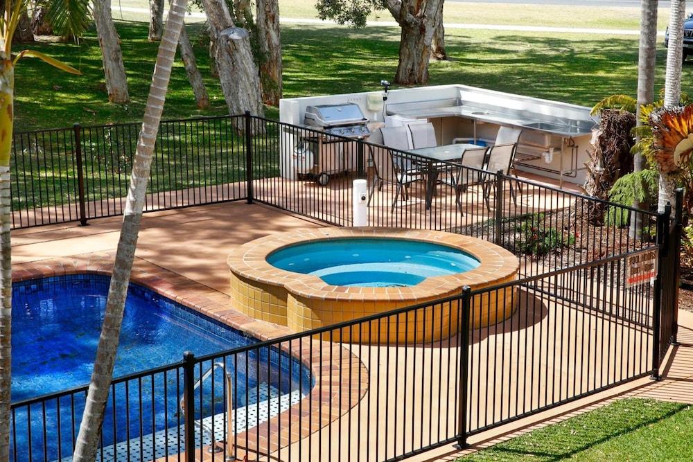 Aston Motel Yamba Buitenkant foto